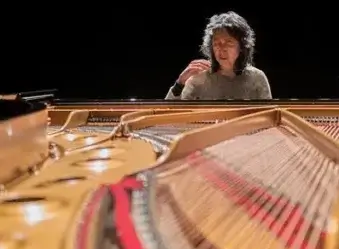 Mitsuko Uchida Photo